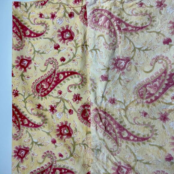 Pottery Barn Yellow Red Green Paisley 100% Cotton Table Runner 18" x 90" *READ* - Picture 5 of 7